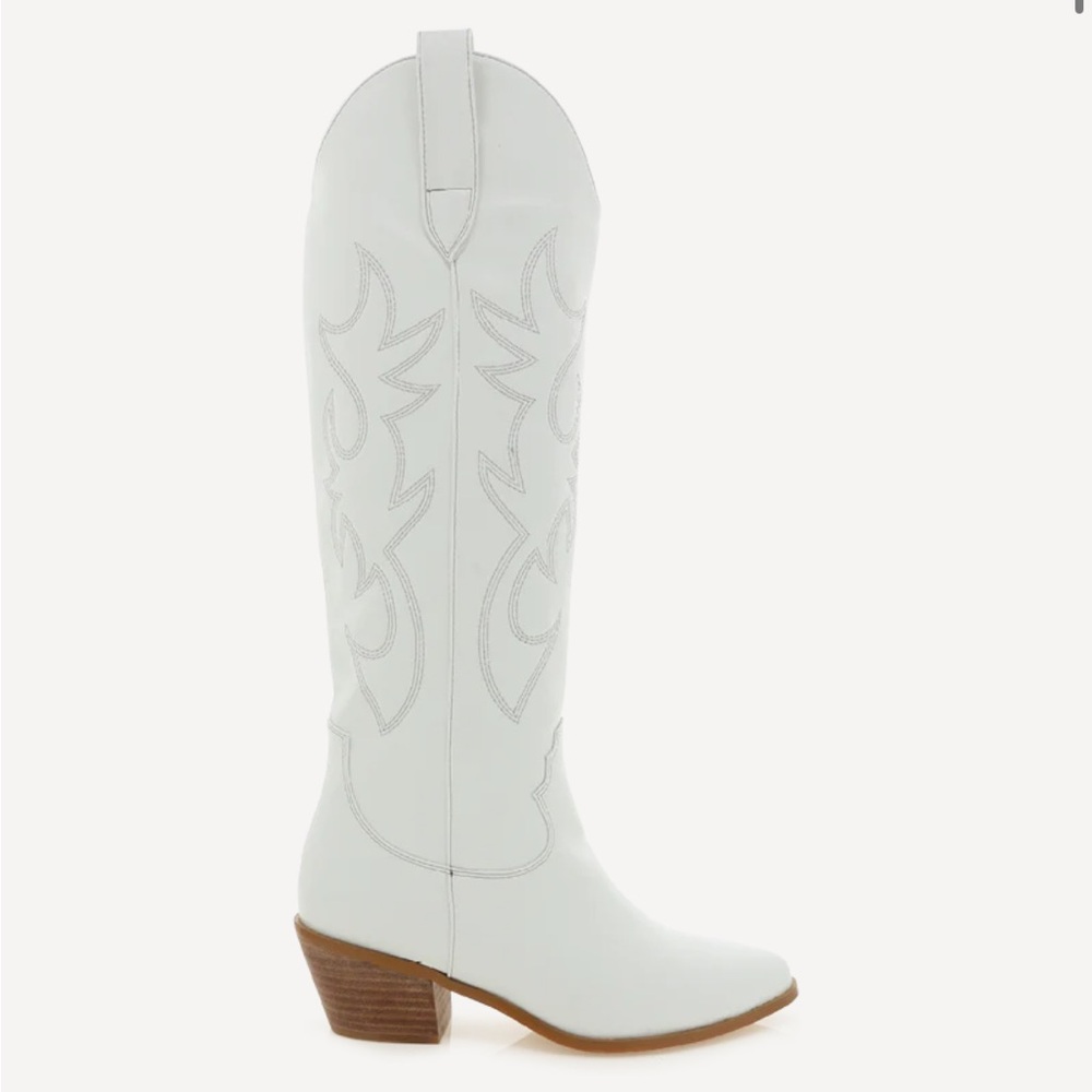 Bellini White Heeled Western Boots